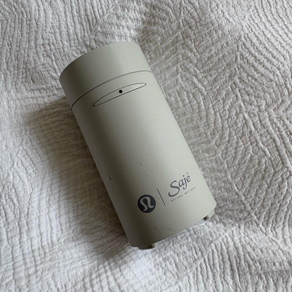 Saje x Lululemon Portable Diffuser in Light Grey/Blue